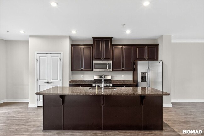 2831 Toles Park Dr, Suitland, MD 20746 - photo 2