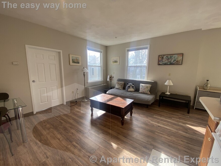 364 Harvard St unit 10, Cambridge, MA 02138 - photo 1