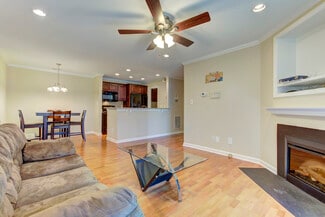 1010 Kingswood Dr Unit D, Chapel Hill, NC 27517