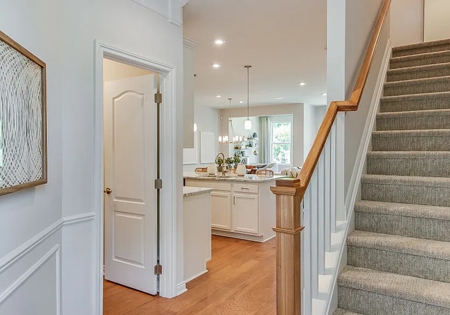 421 Addison Cir, Commerce Charter Township, MI 48390 - photo 3