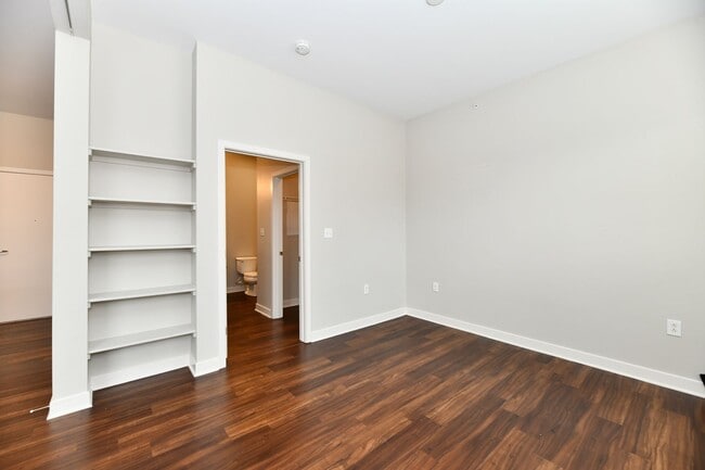 Mozzo apartments, Indianapolis, IN 46203 - photo 7