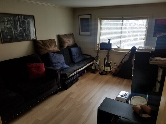 329 Harvard St unit 10, Cambridge, MA 02139 - photo 6