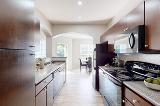 One Ames Hill Dr, Tewksbury, MA 01876