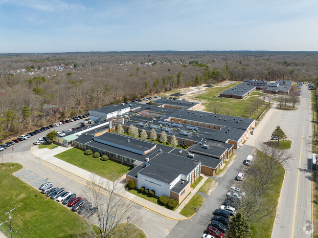 Aerial view of Ridge Elementary School.