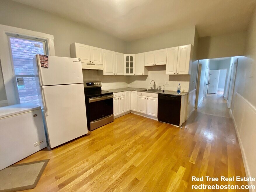 3142 Washington St unit 3, Jamaica Plain, MA 02130 - photo 1