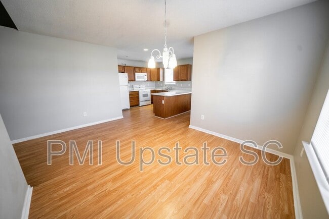 335 Monti Dr, Anderson, SC 29625 - photo 3