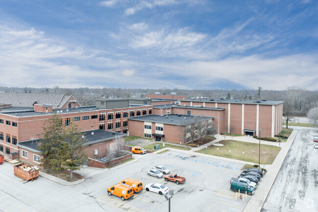 Thomas Carr Howe Community High School