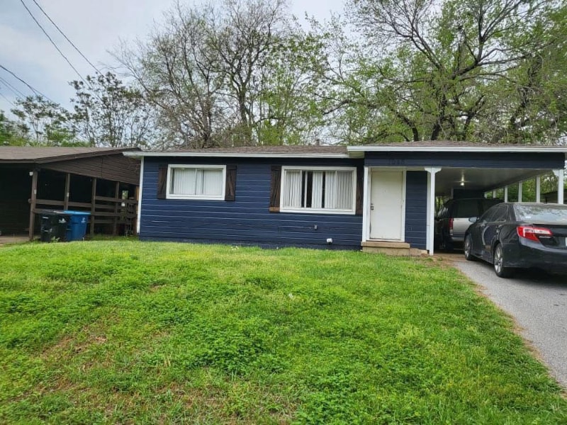 1046 W Star St, Denison, TX 75020 - photo 1