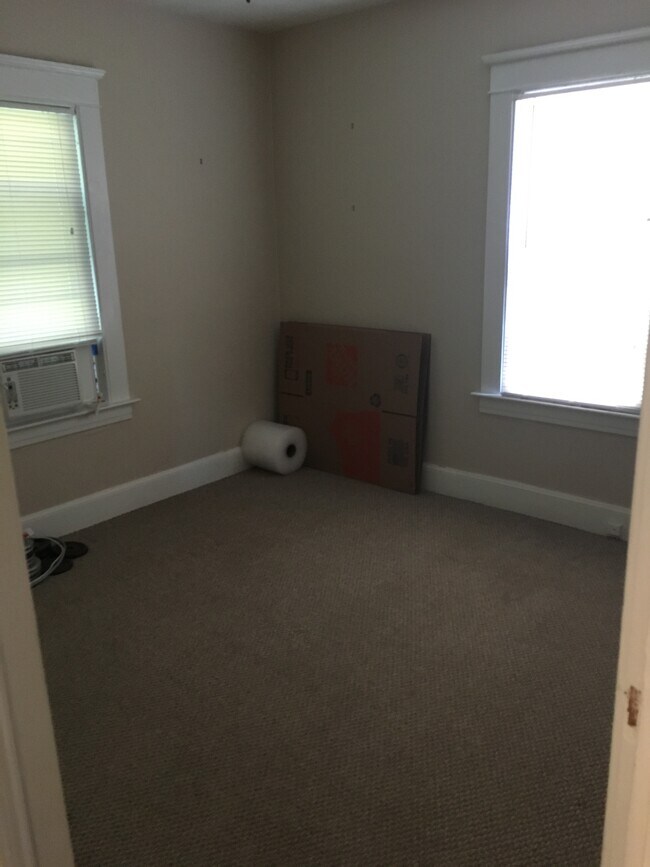 13 Homestead Ave unit 1, West Haven, CT 06516 - photo 2