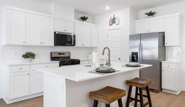 2411 Longfellow Dr, Centerton, AR 72712 - photo 6