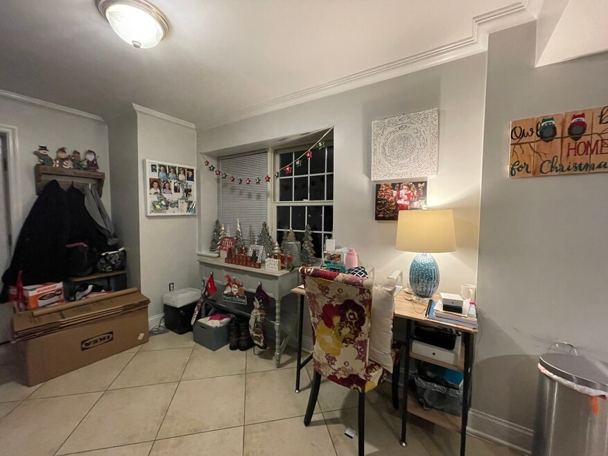 412 Sommerville Plaza unit 1, Yonkers, NY 10703 - photo 1