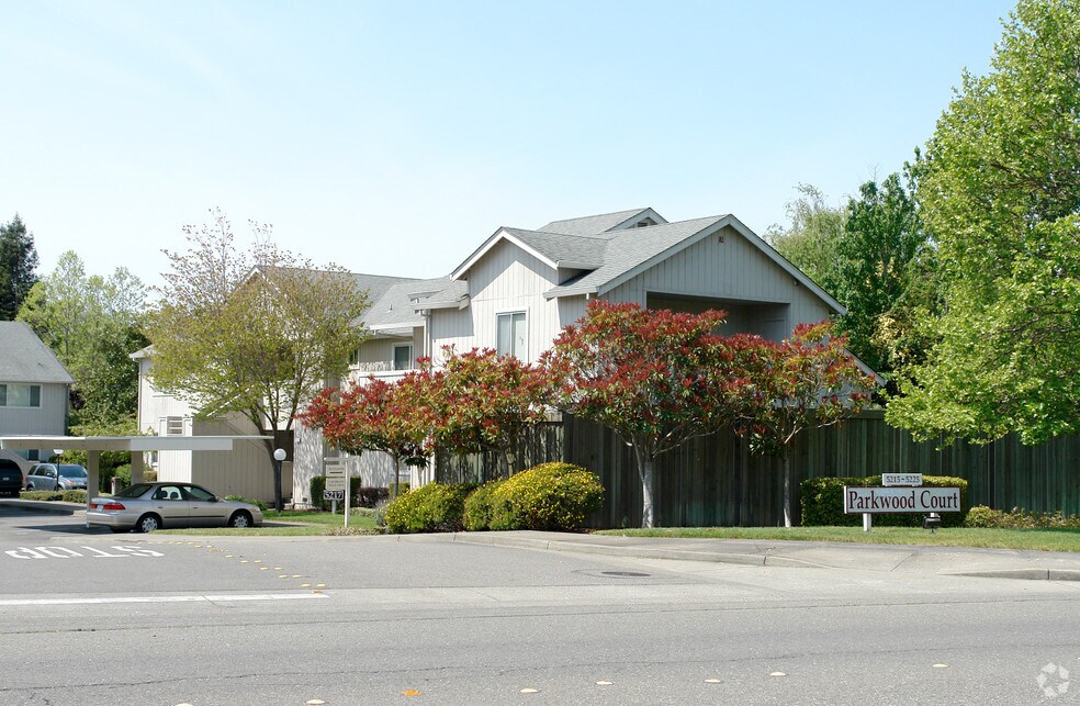 Parkwood Court Apartments, Santa Rosa, CA 95403 - photo 1