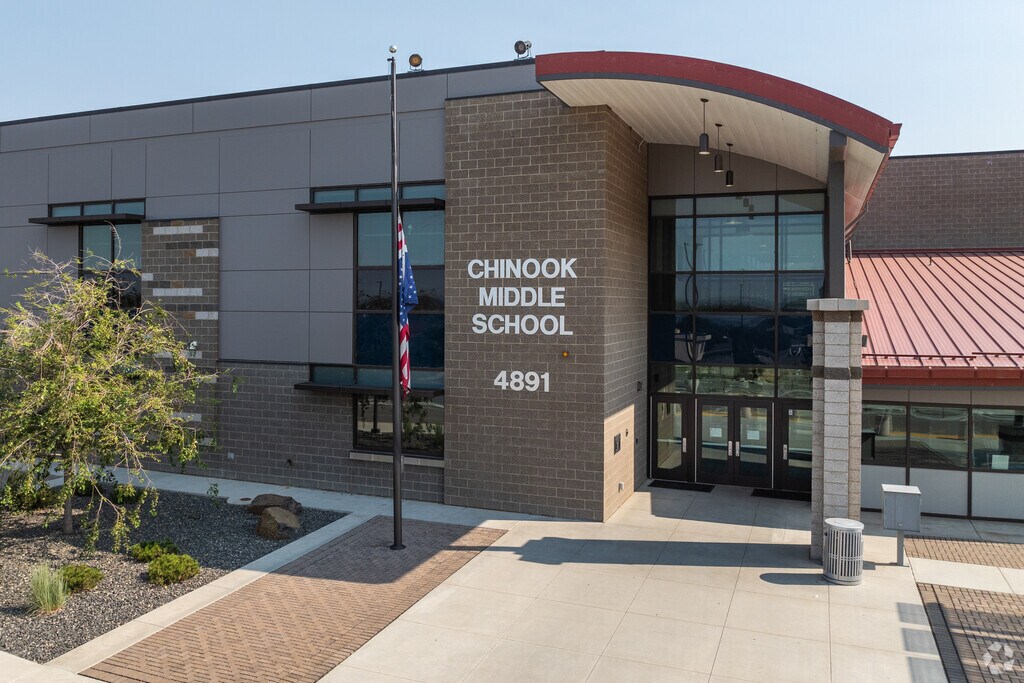 Chinook Middle School received a B-minus score and serves the Canyon Lake neighborhood.
