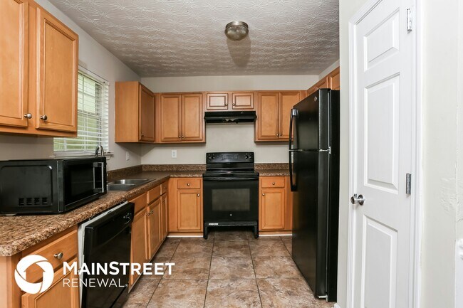 680 Escalade Dr, Atlanta, GA 30349 - photo 5