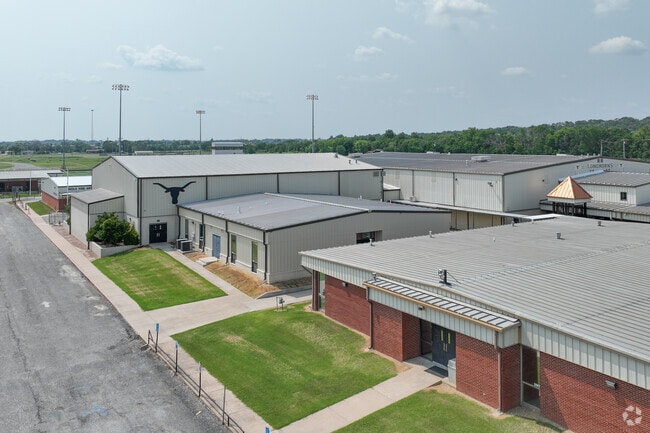 Inola High School receives above average scores with a B on Niche.