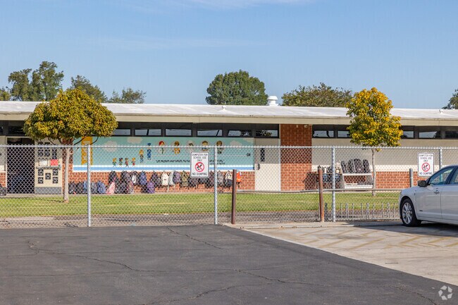 Excelsior Elementary School has great staff and teachers.