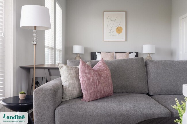 4300 Cromwell Dr unit 3301, Kyle, TX 78640 - photo 2