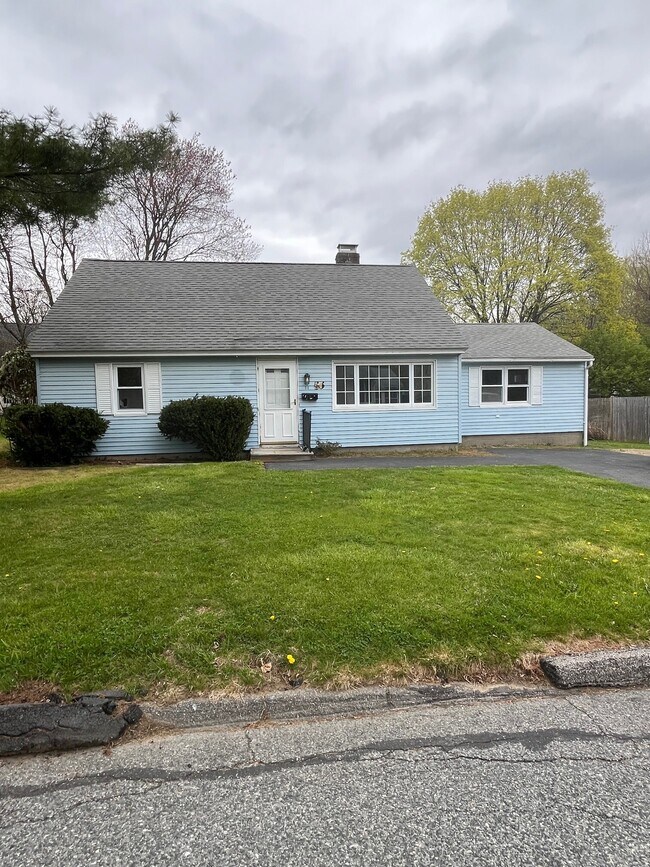 56 Shady Lane Ave, Shrewsbury, MA 01545