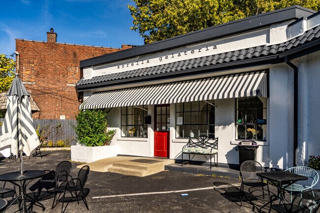 The front entrance to Sorella Gelateri in the Historic Western Suburb