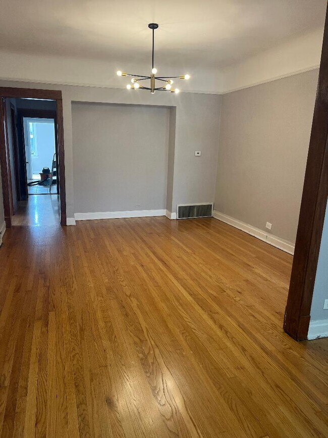 1507 W Victoria St unit 1, Chicago, IL 60660 - photo 2