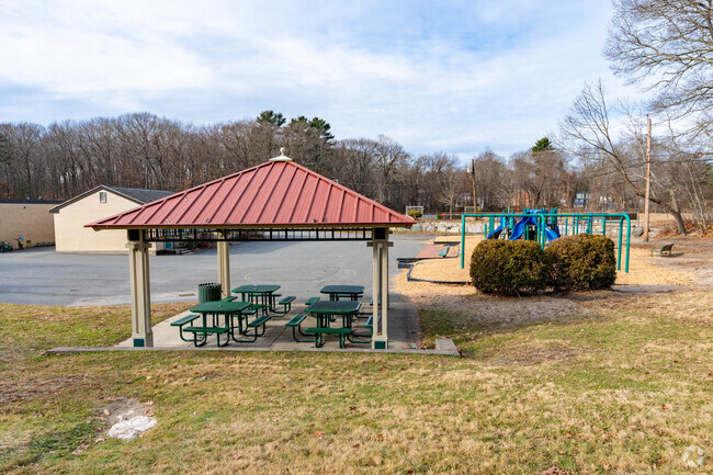 Greenlodge Elementary School is an above average, public school located in Dedham, MA.