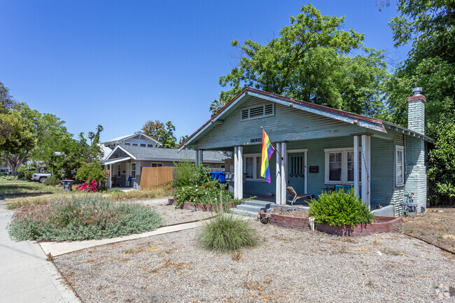 Homes in the Tower District come with a wide variety of styles and landscapes.