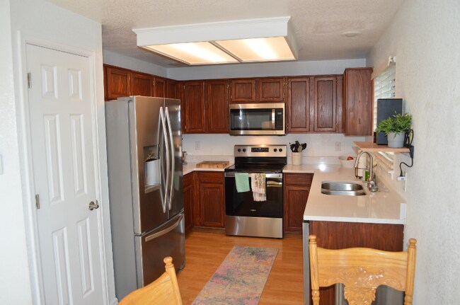 11332 Benton Ct, Westminster, CO 80020 - photo 6