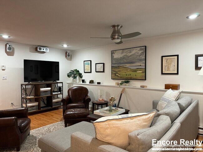 519 Columbus Ave unit 519, Boston, MA 02118 - photo 2