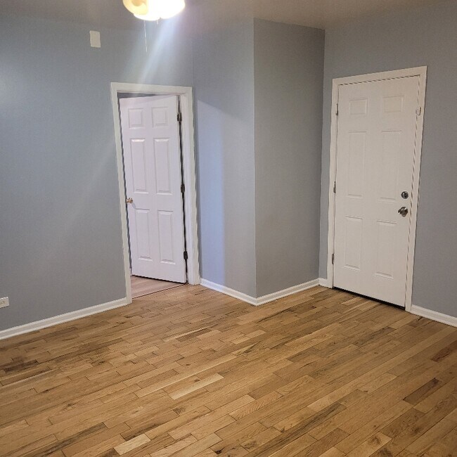 4915 S Drexel Blvd unit 2A, Chicago, IL 60615 - photo 6