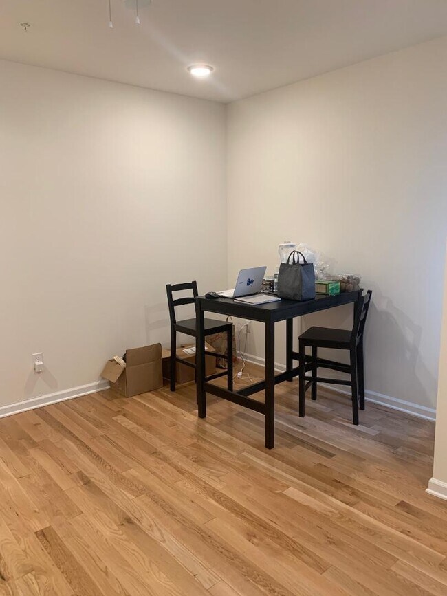 303 N 41st Street 1st Floor Rear unit 1ST FLOOR, Philadelphia, PA 19104 - photo 5