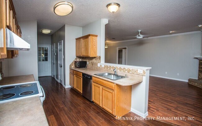 156 Frankford Ct, Lubbock, TX 79416 - photo 7