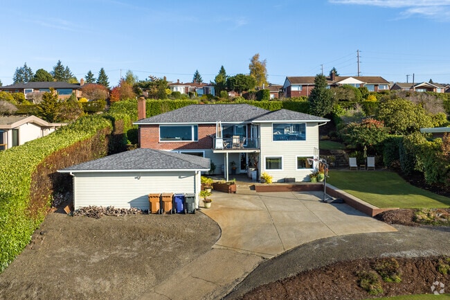 You'll find homes in West End with detached car garages.