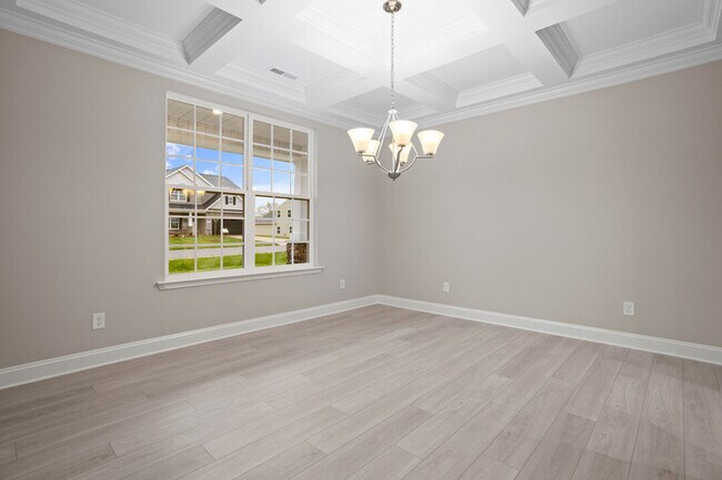 1976 Meadowview Dr unit 36475775, Graham, NC 27253 - photo 4