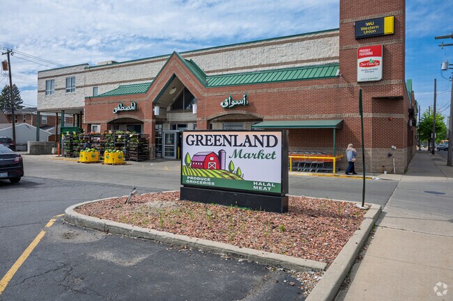 Super Greenland Market is a full-service grocery store located in the Hemlock Park neighborhood.