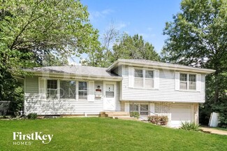 9313 Richmond Dr, Kansas City, MO 64138