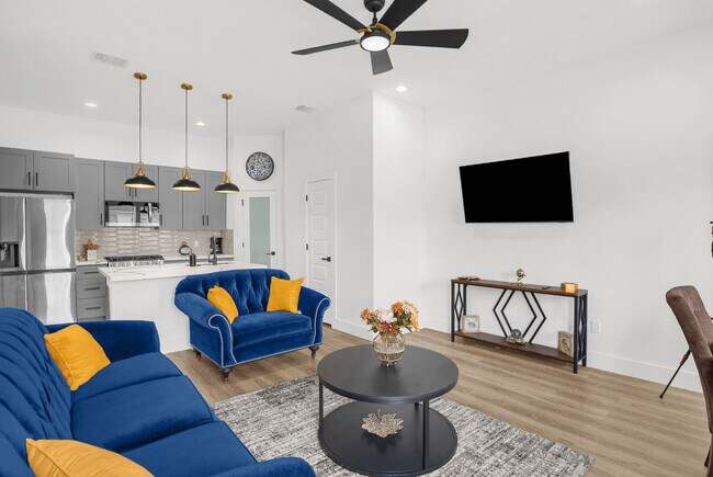 4321 Mckinley St, Houston, TX 77051 - photo 5