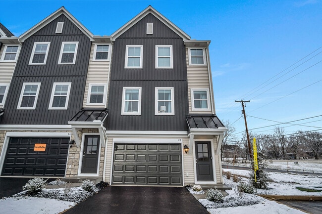 28 Morgan Cir, Carlisle, PA 17015 - photo 2