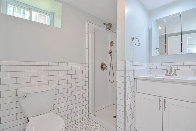 29 Laurel Rd, Milton, MA 02186 - photo 6