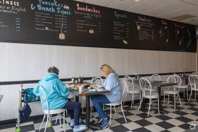 Grab a bite for breakfast or lunch at Franny's which serves up comfort food in the North Faulkner neighborhood.