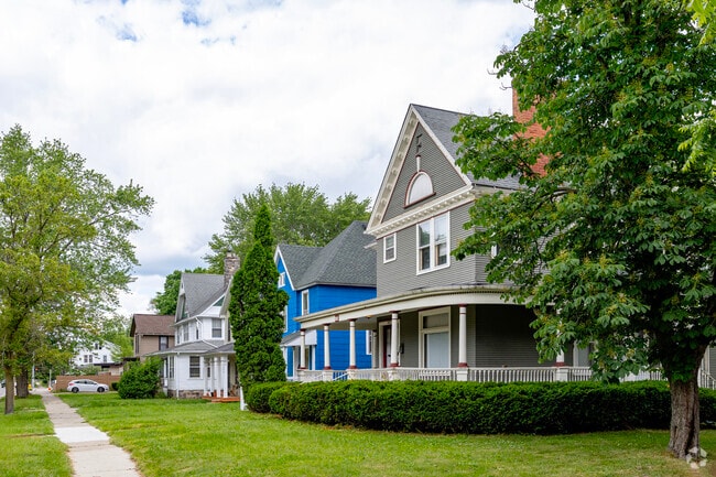 Midtown's home styles range from classical colonial and Victorian to more modern craftsman.