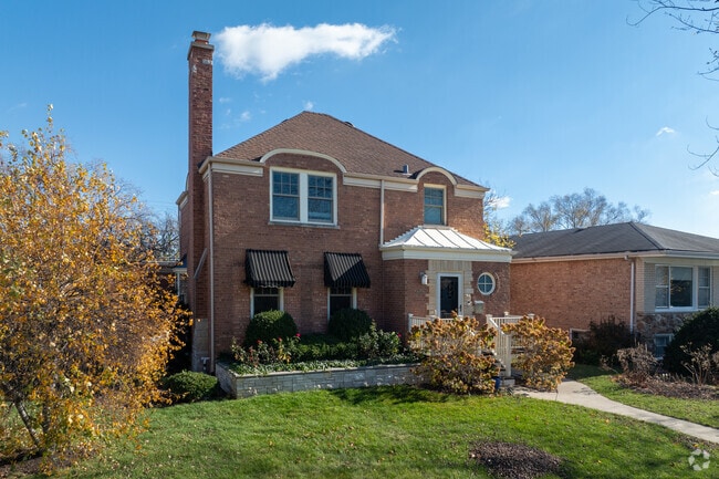 Three- and four-bedroom homes are generally available from $390,000 to $701,000.