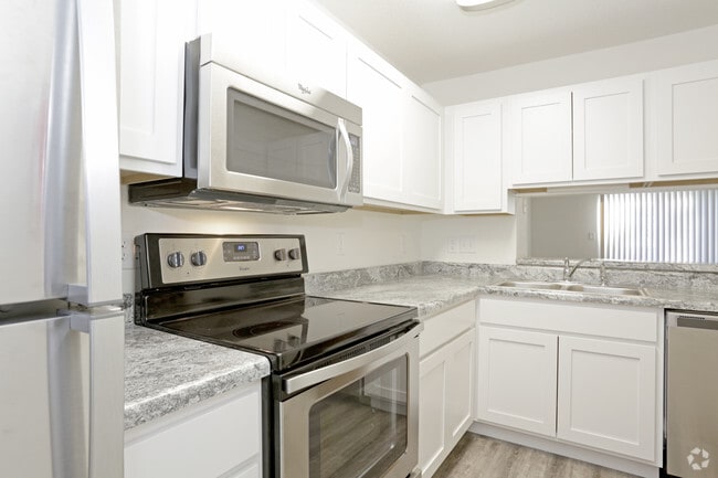 Tuscany Ridge Townhomes, Champaign, IL 61822 - photo 2