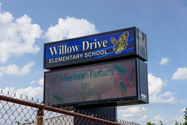 Willow Drive Elementary School prepares students for middle school.