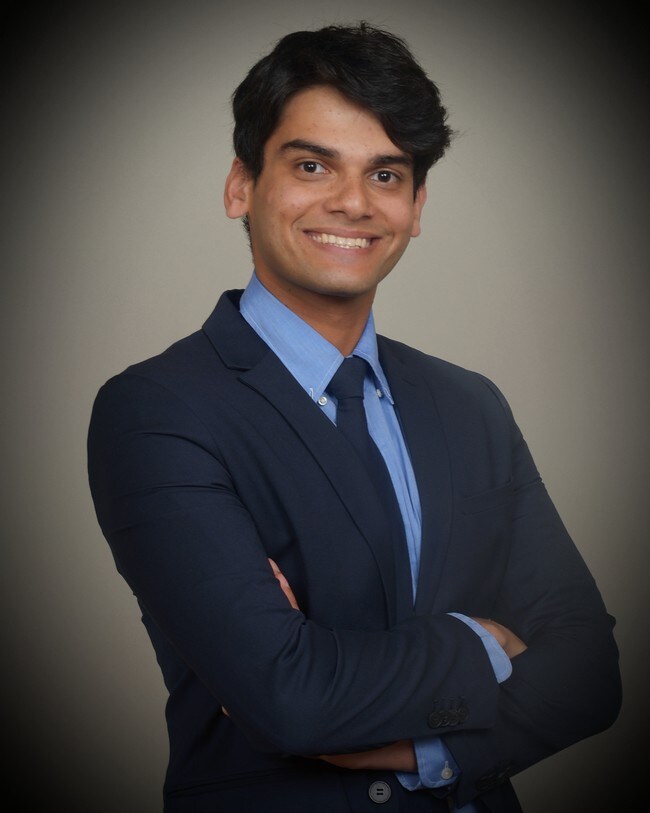 Agent Photo