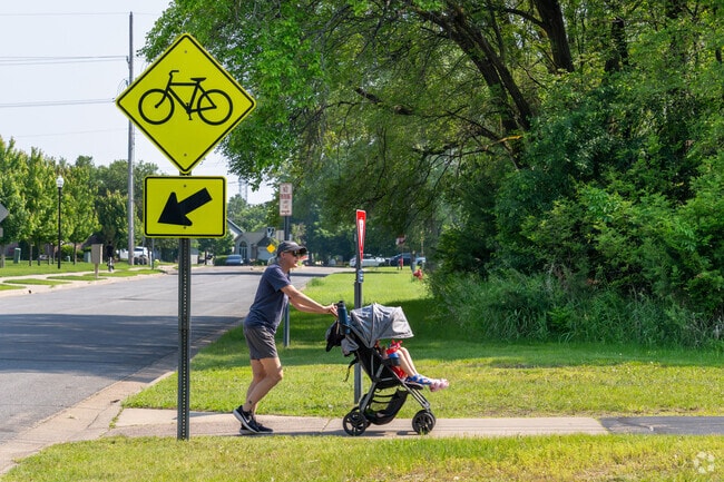 Pinebrook Village residents enjoy easy access to neighborhood parks like Northern Trail Park.