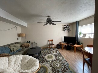 1126 Lafayette Ave, Kalamazoo, MI 49006