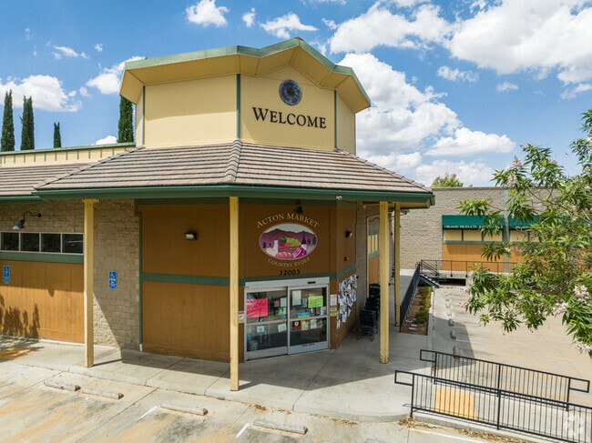 New Acton Market makes grocery shopping easy for Acton residents.