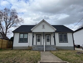 438 3rd Ave SW, Hickory, NC 28602