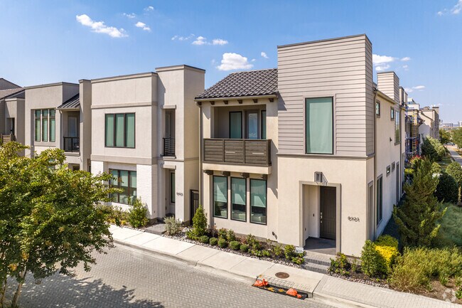 Looking for a cozy townhome, or a sleek condo, you can find your dream home in Legacy Plano's.