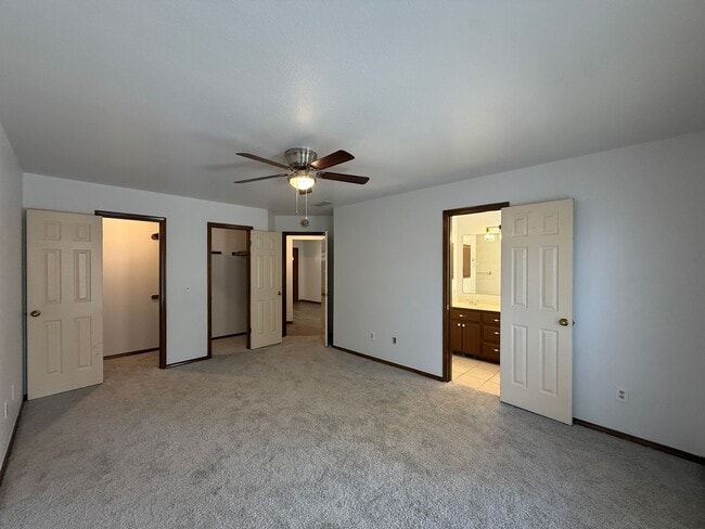 213 Brackendale Ln, Edmond, OK 73003 - photo 5